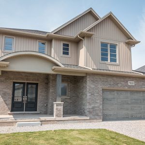 7625 Drummond Road, Niagara Falls - Custom Home for Sale